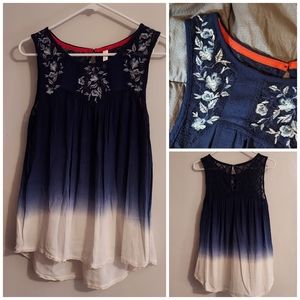 Xhilaration lace sleeveless top